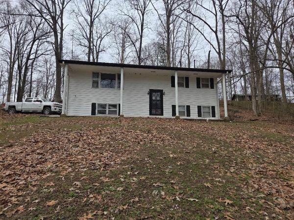 22885 WEST Street, Thebes, IL 62990