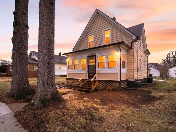 1011 15th Street, Rockford, IL 61104