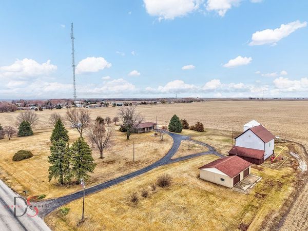 3476 E 27th Road, Marseilles, IL 61341