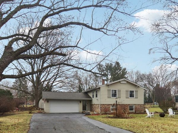 4908 Tile Line Road, Crystal Lake, IL 60012