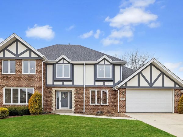 12816 S Parkside Drive, Palos Park, IL 60464