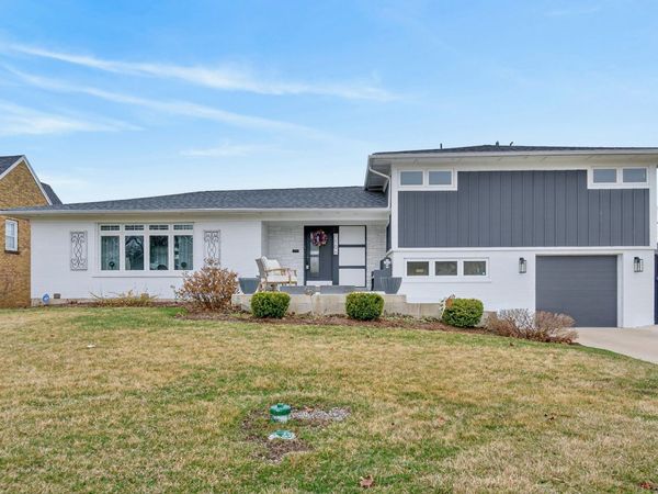 1106 N 13th Avenue, Melrose Park, IL 60160