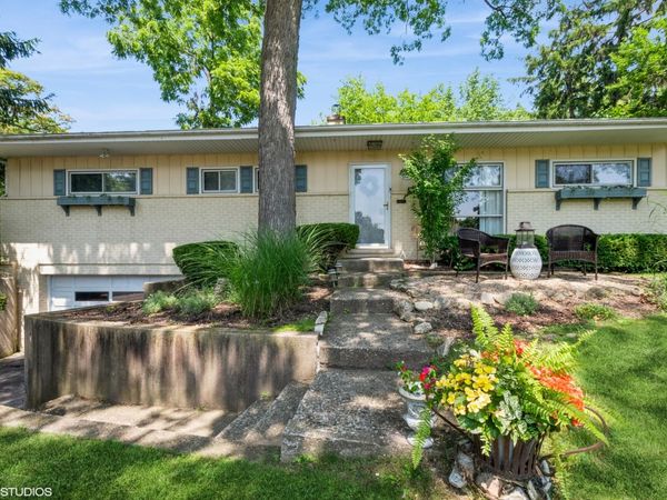 595 Ravinia Road, Highland Park, IL 60035