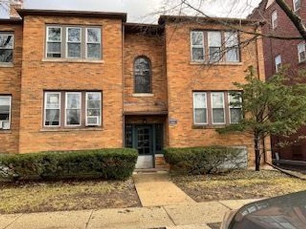 213 W QUINCY Street, Unit 1, Riverside, IL 60546