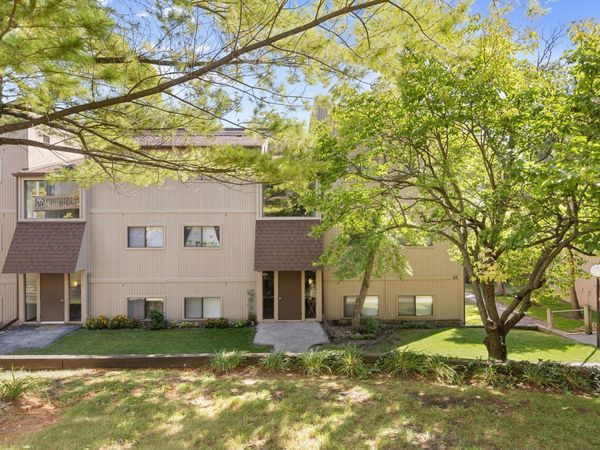 49 Oak Hill Colony, Unit 12, Fox Lake, IL 60020