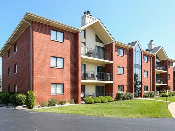 6612 Martin France Circle, Unit 2c, Tinley Park, IL 60477