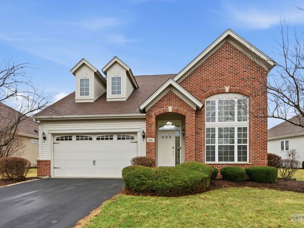 816 Colchester Drive, Oswego, IL 60543