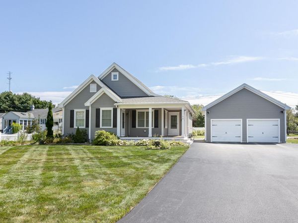 14 Old Bog Road, South Portland, ME 04106