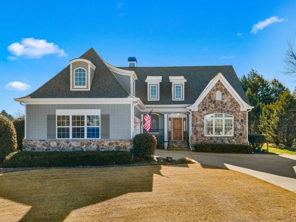 335 Lakeshore Cove Drive , Fort Oglethorpe, GA 30742