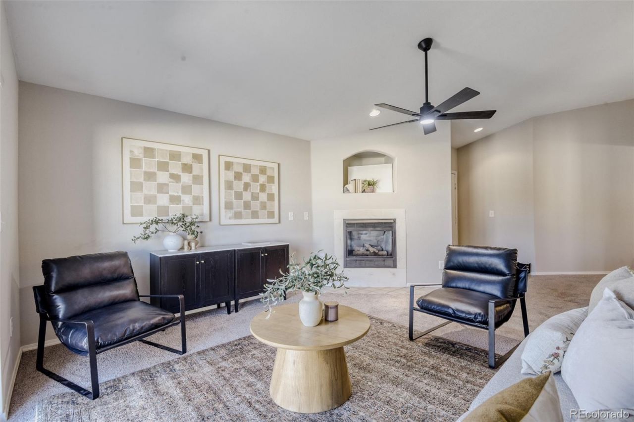 8693 E Dry Creek Road, Unit 922, Centennial, CO 80112 Main Photo