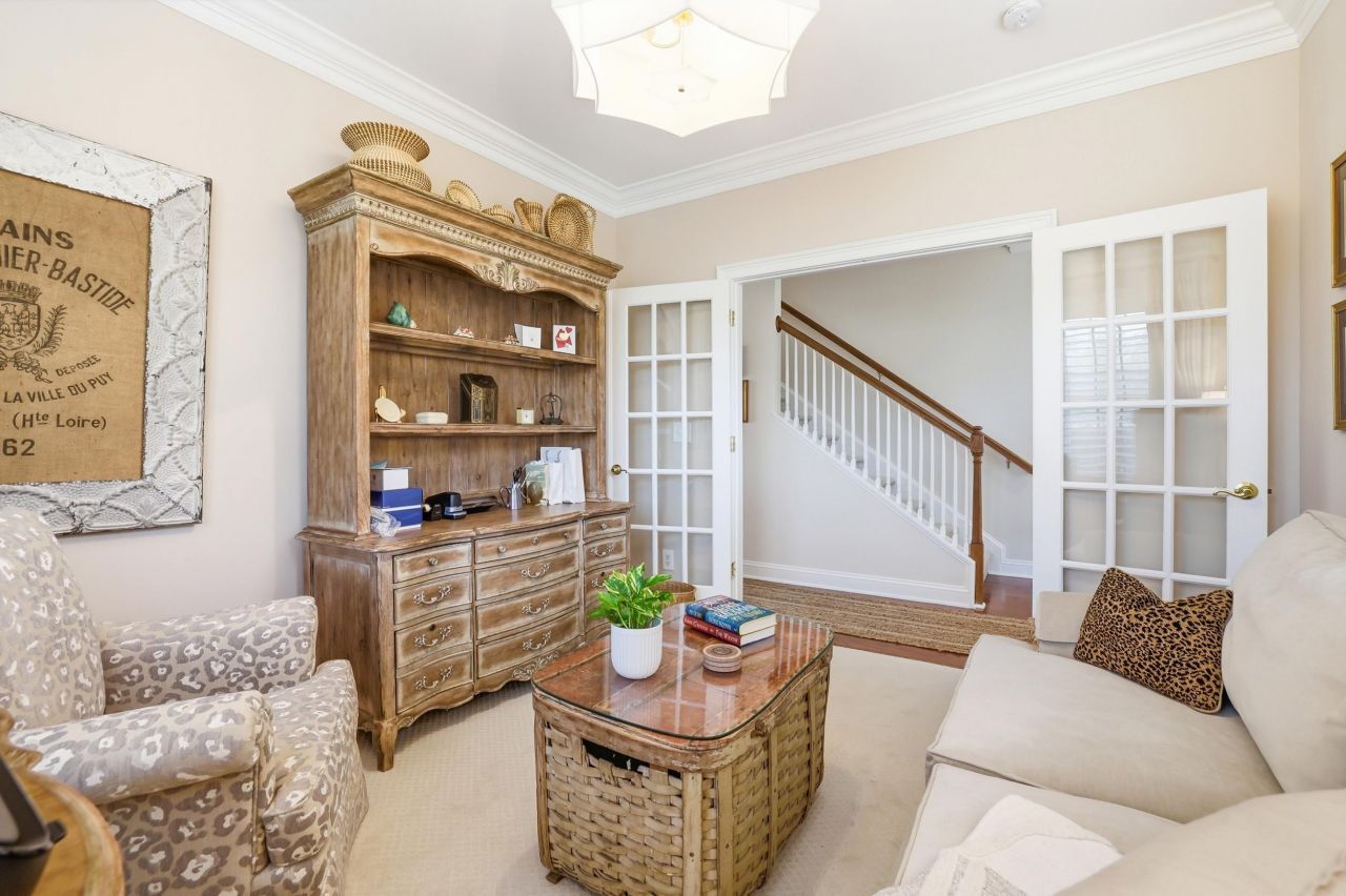 42 Courtyard Circle Photo 14