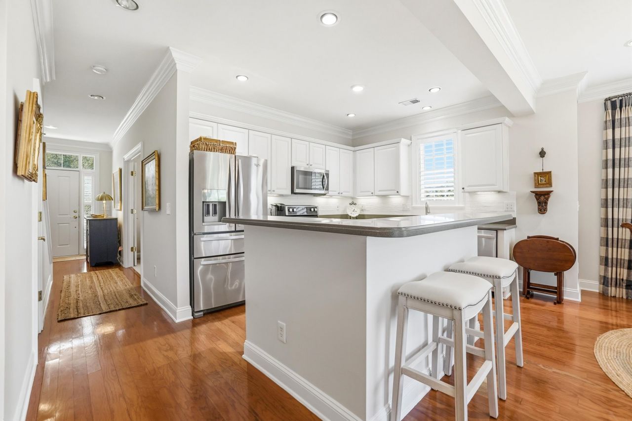 42 Courtyard Circle Photo 21