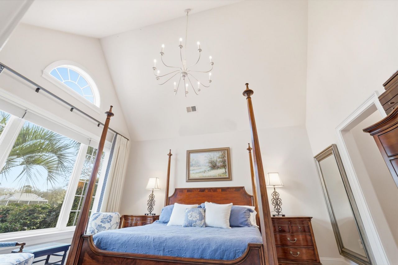 42 Courtyard Circle Photo 35