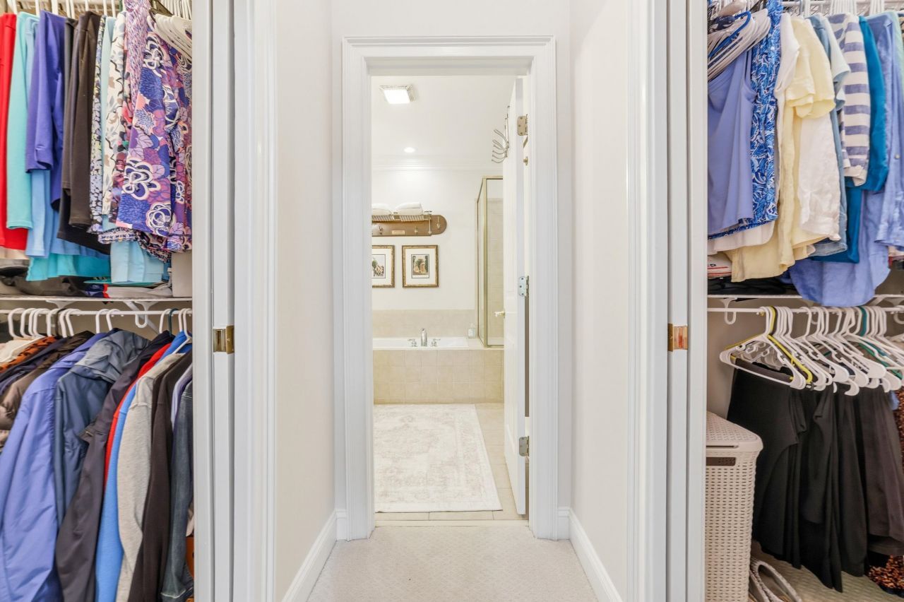 42 Courtyard Circle Photo 38