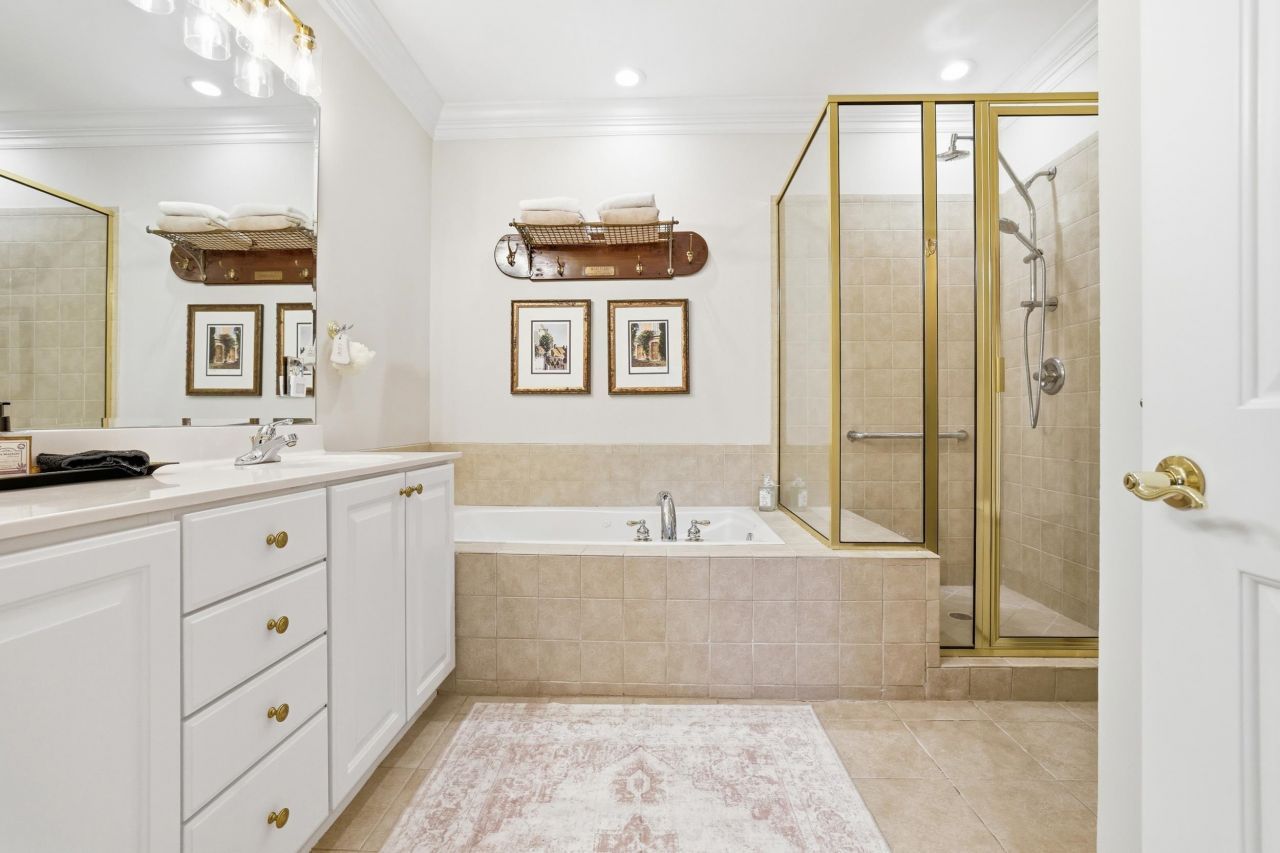 42 Courtyard Circle Photo 39