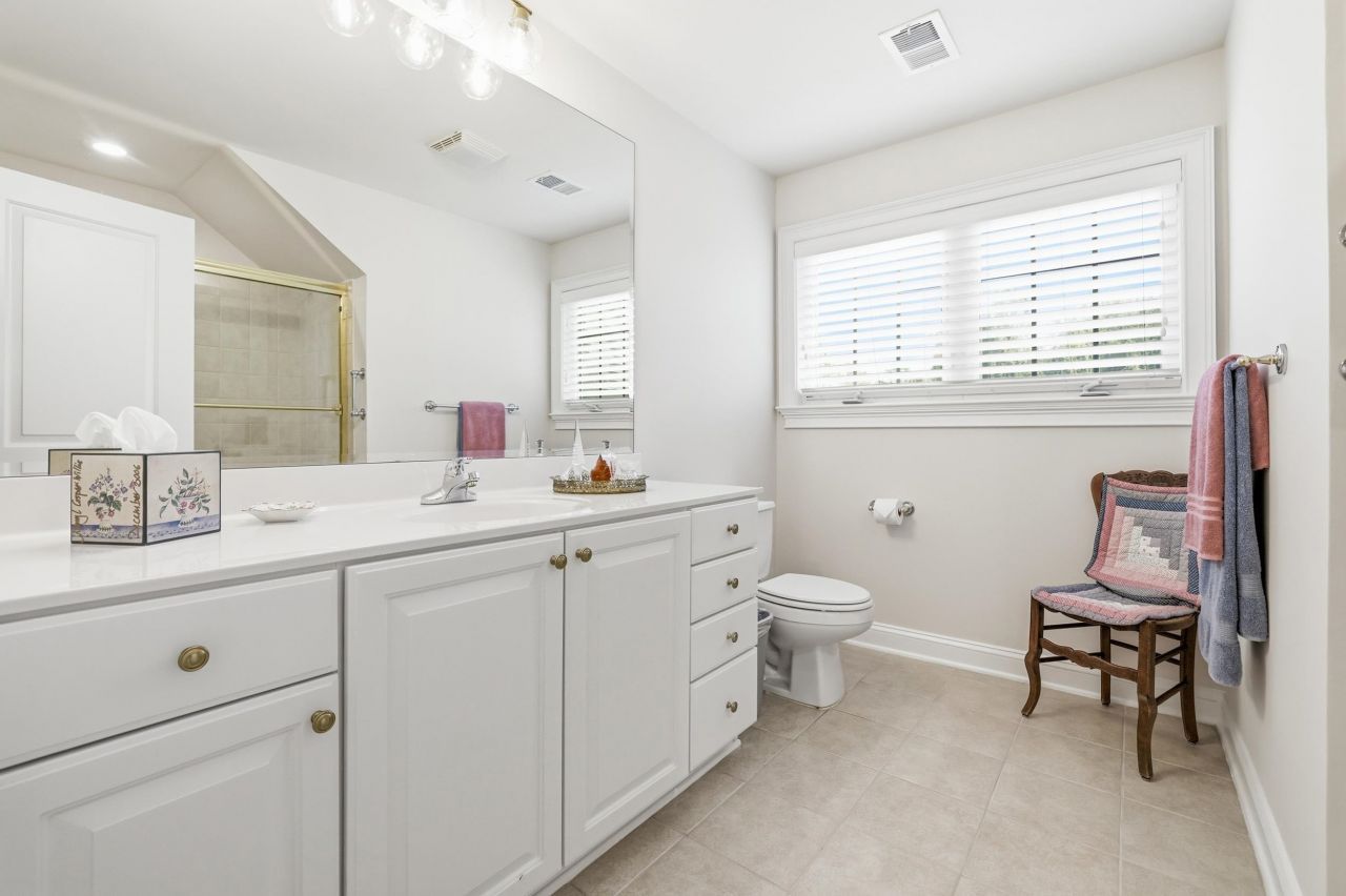 42 Courtyard Circle Photo 43