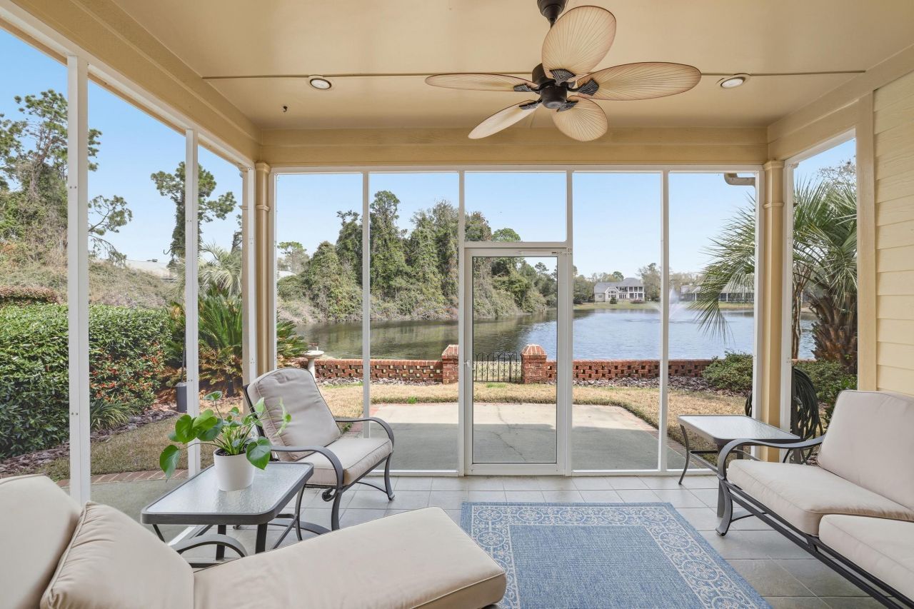 42 Courtyard Circle Photo 49