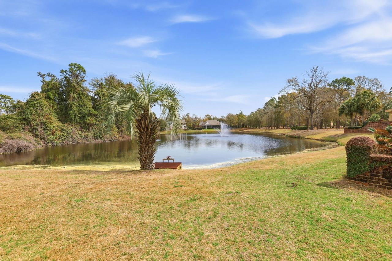 42 Courtyard Circle Photo 55