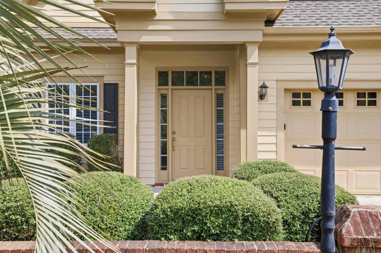 42 Courtyard Circle Photo 8