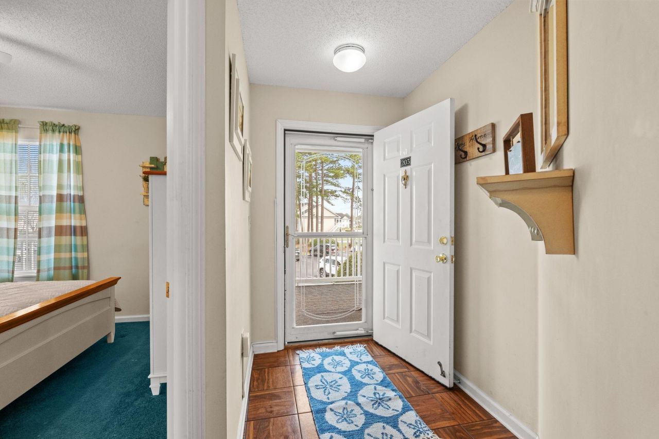 5000 Windsor Green Way Photo 25