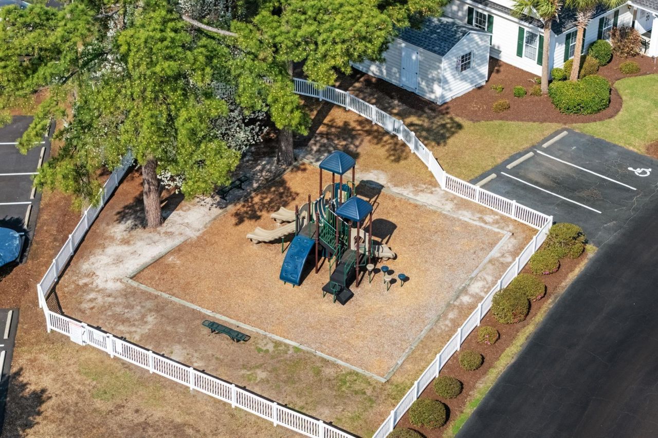 5000 Windsor Green Way Photo 6