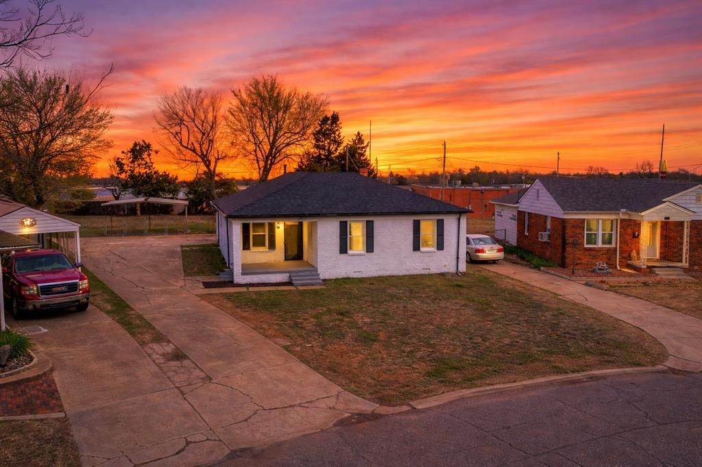 111 W Myrtle Drive, Midwest City, OK 73110 Main Photo
