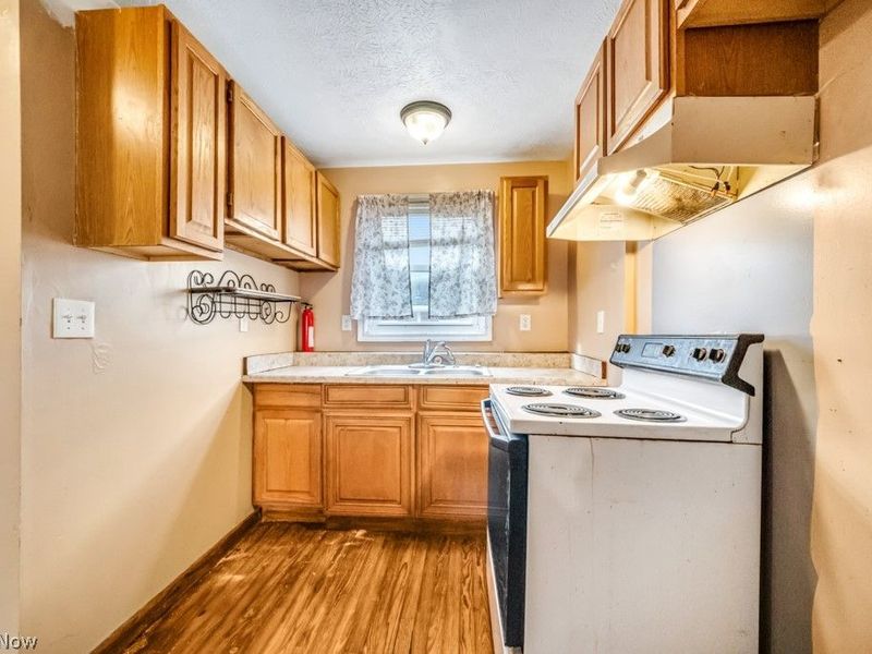 604 Walton Street, Ravenna, OH 44266 Photo 5