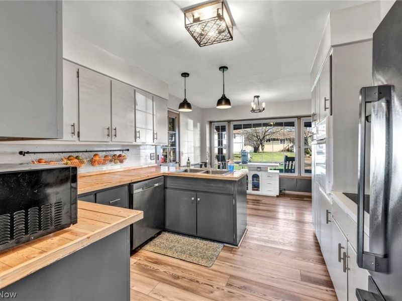 1332 Shanabrook Drive, Akron, OH 44313 Photo 9