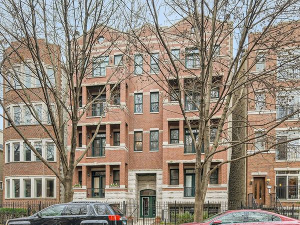 1515 N Hudson Avenue, Unit 2, Chicago, IL 60610