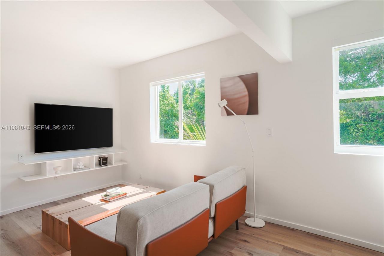 136 NE 46th St , Unit 3, Miami, FL 33137 Photo