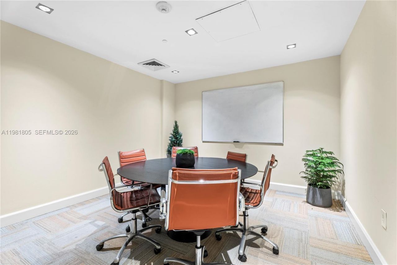 950 Brickell Bay Dr , Unit 4710, Miami, FL 33131 Photo