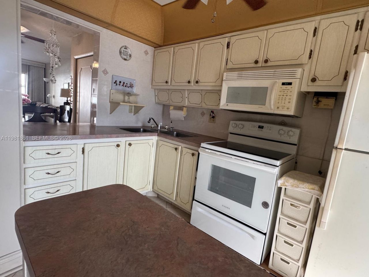 450 Paradise Isle Blvd , Unit 209, Hallandale Beach, FL 33009 Photo