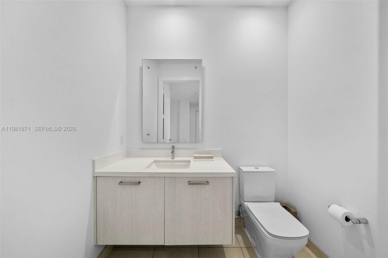 1034 NE 18th Ave , Unit 205, Fort Lauderdale, FL 33304 Photo