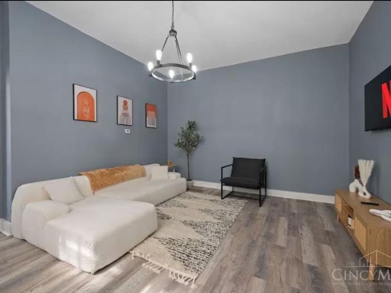 2413 Kenton Street, Cincinnati, OH 45206 Photo 4