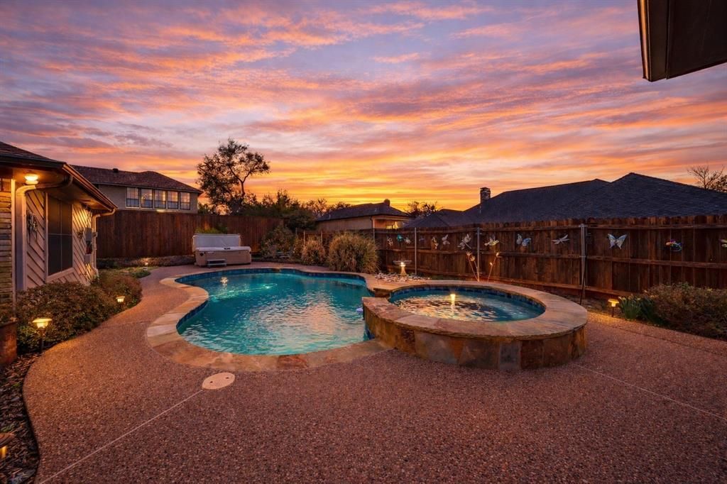 2701 Ridge Top Lane, Arlington, TX 76006 Main Photo