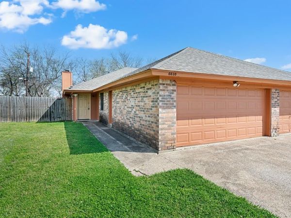 6630 Parkview Lane, North Richland Hills, TX 76182