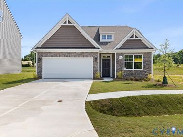 10290 Szalay Lane, Ashland, VA 23005