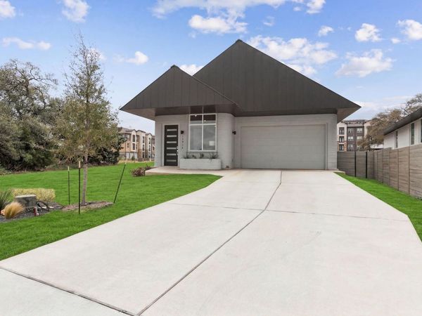 112 Red Maple LN, Georgetown, TX 78628