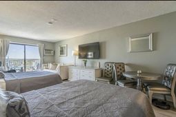 1207 S Ocean Blvd. photo 4
