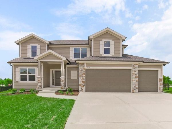 17221 W 164th Terrace, Olathe, KS 66062