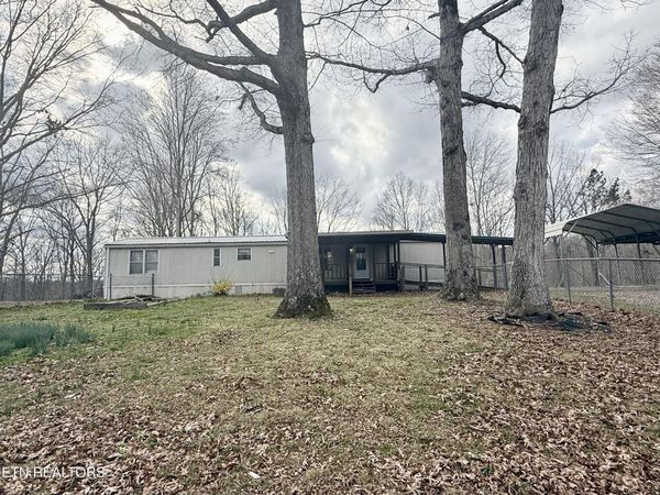 2191 Seven Knobs Rd, Gainesboro, TN 38562