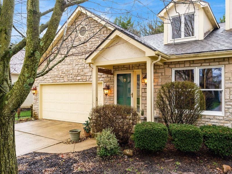 5701 Forest Grove Avenue, Westerville, OH 43081 Photo 2