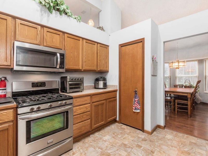 7914 Cheriton Circle , Reynoldsburg, OH 43068 Photo 12