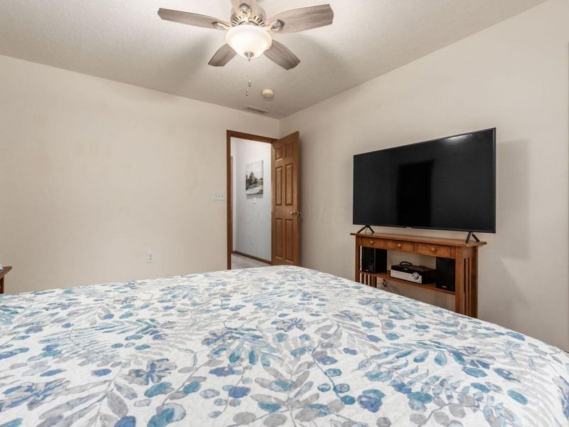 365 Sycamore Woods Lane , Columbus, OH 43230 Photo 28