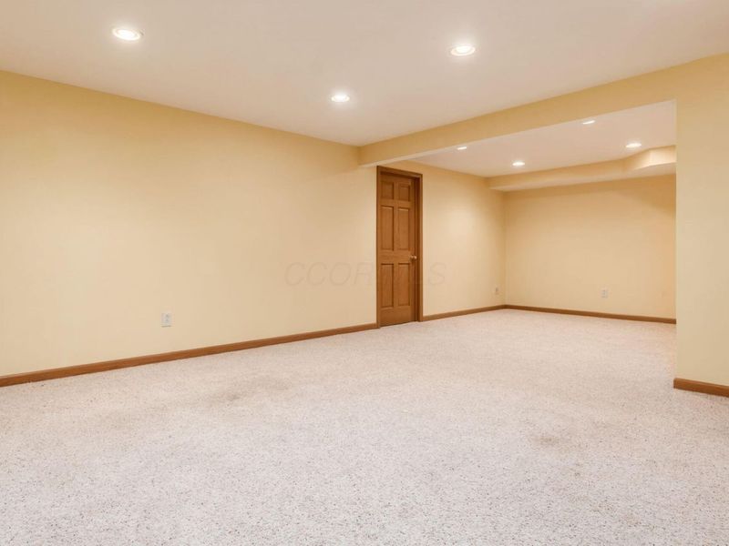 365 Sycamore Woods Lane , Columbus, OH 43230 Photo 39