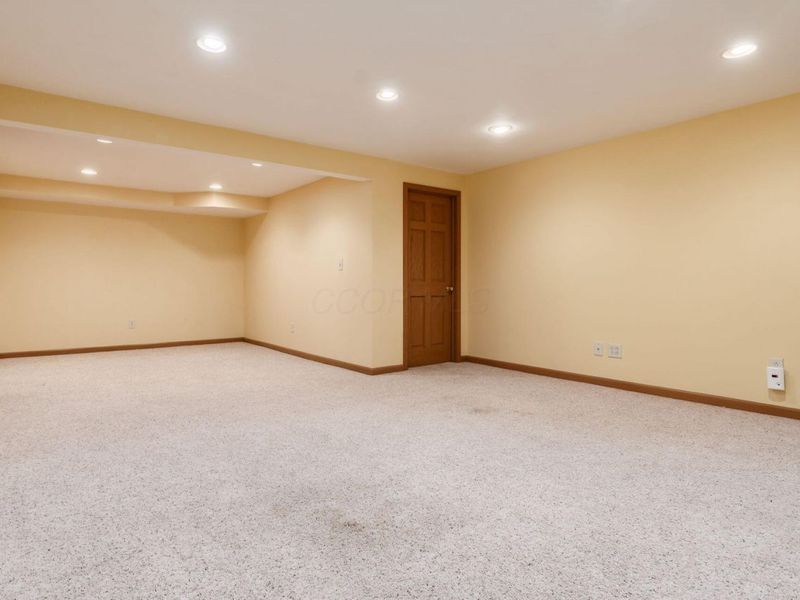 365 Sycamore Woods Lane , Columbus, OH 43230 Photo 40