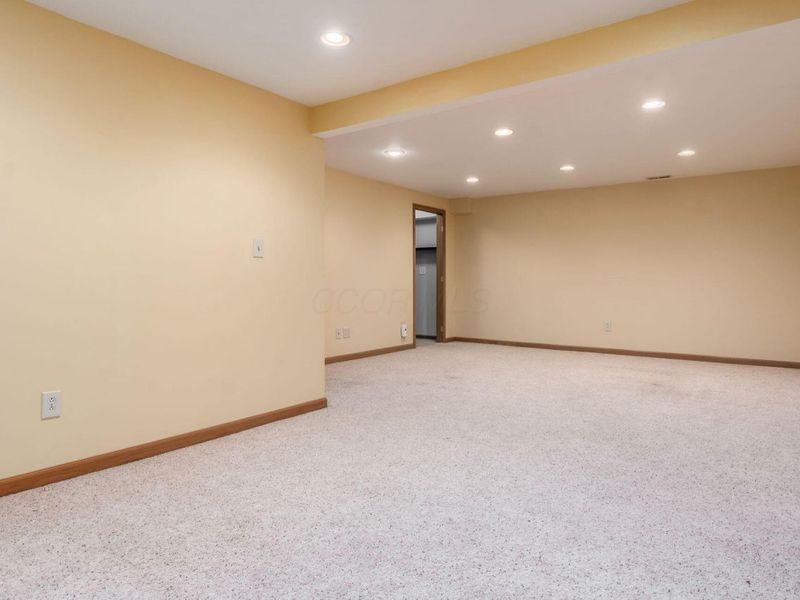 365 Sycamore Woods Lane , Columbus, OH 43230 Photo 41