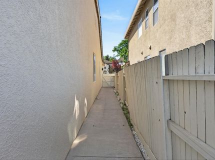 6217 Jefjen Way, Elk Grove, CA 95757 Photo