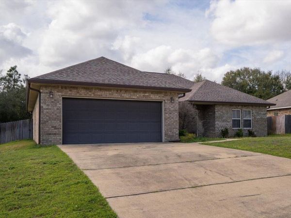 5182 Rabbit Run, Crestview, FL 32539