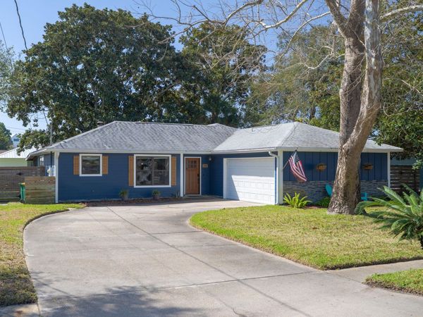 301 Primrose Circle, Destin, FL 32541